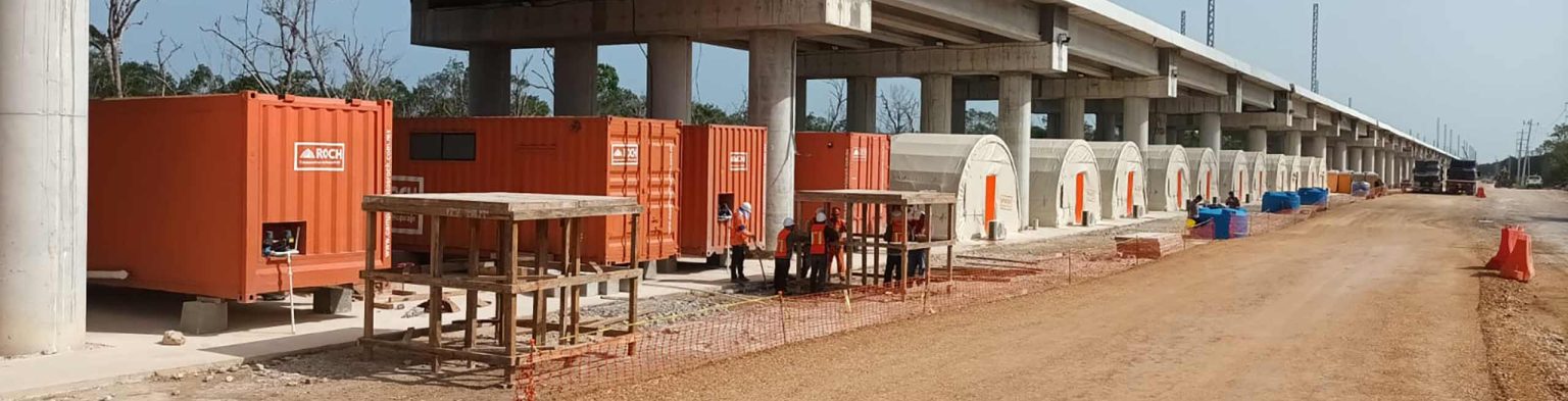 Campamento en carpas industriales dormitorios y baños